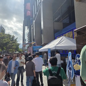 홍대입구역 2번출구 상진빌딩, 슬라이드 이미지 2