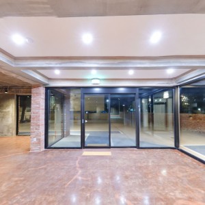 수원 행궁동 메인거리 팝업스토어 200평대 통건물, 슬라이드 이미지 2